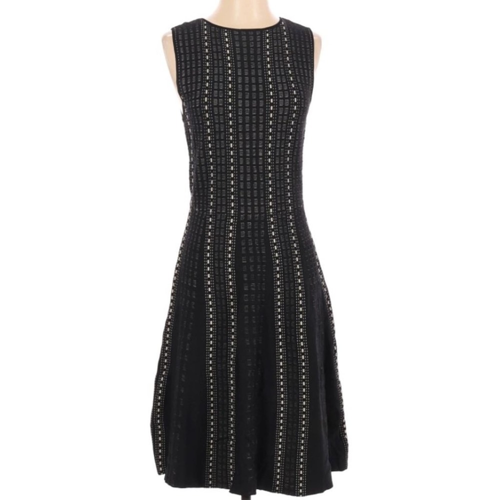 Luxe by Carmen Marc Valvo Dress A-Line Size Medium